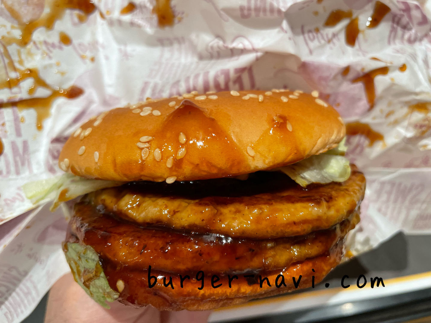 夜マック 倍てりやきマックバーガー まずい?美味い?実際に食べてみた!値段・カロリー具材も掲載 | burger-navi