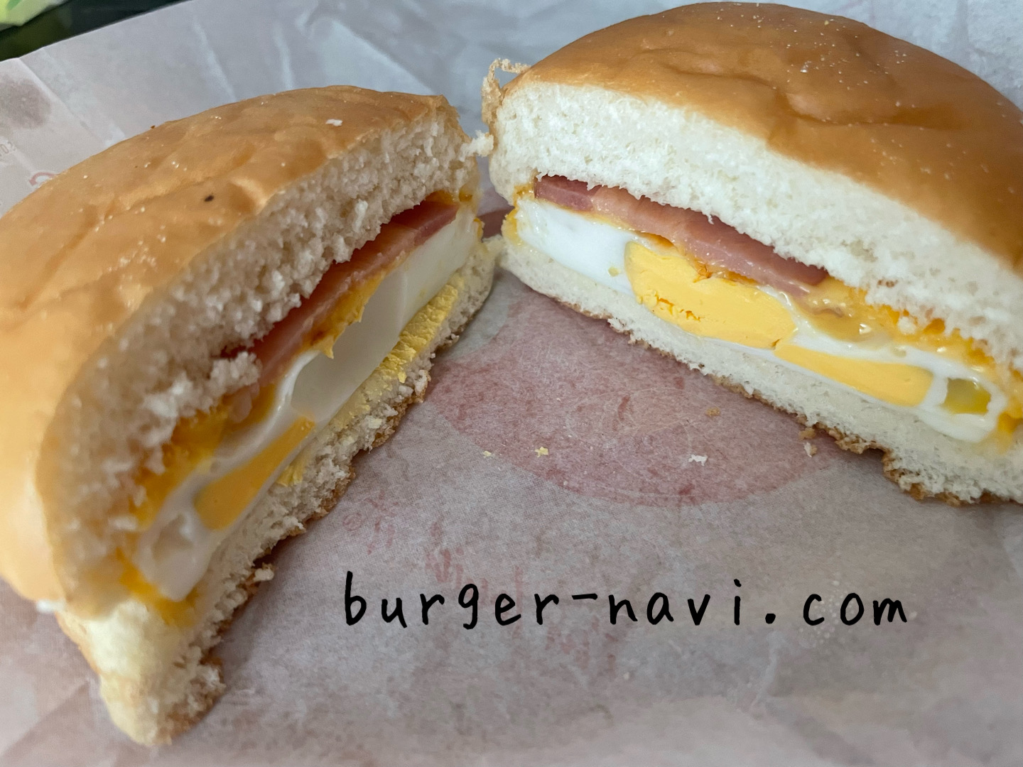 マック ベーコンエッグマックサンドまずい?美味い?実際に食べてみた!値段・カロリー具材も掲載 | burger-navi