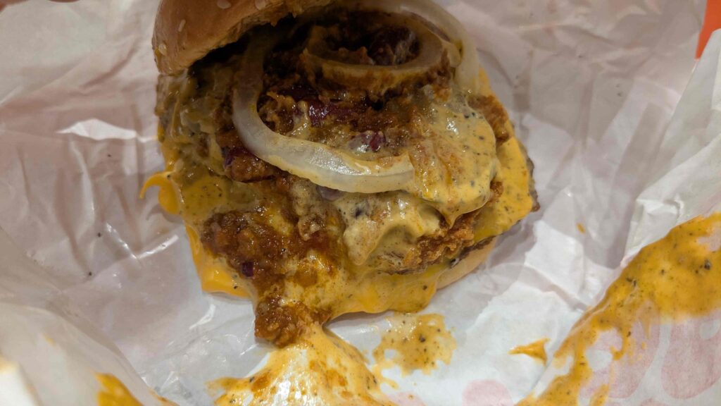 バーガーキングのビーフ＆チキンビッグマウスダーティ